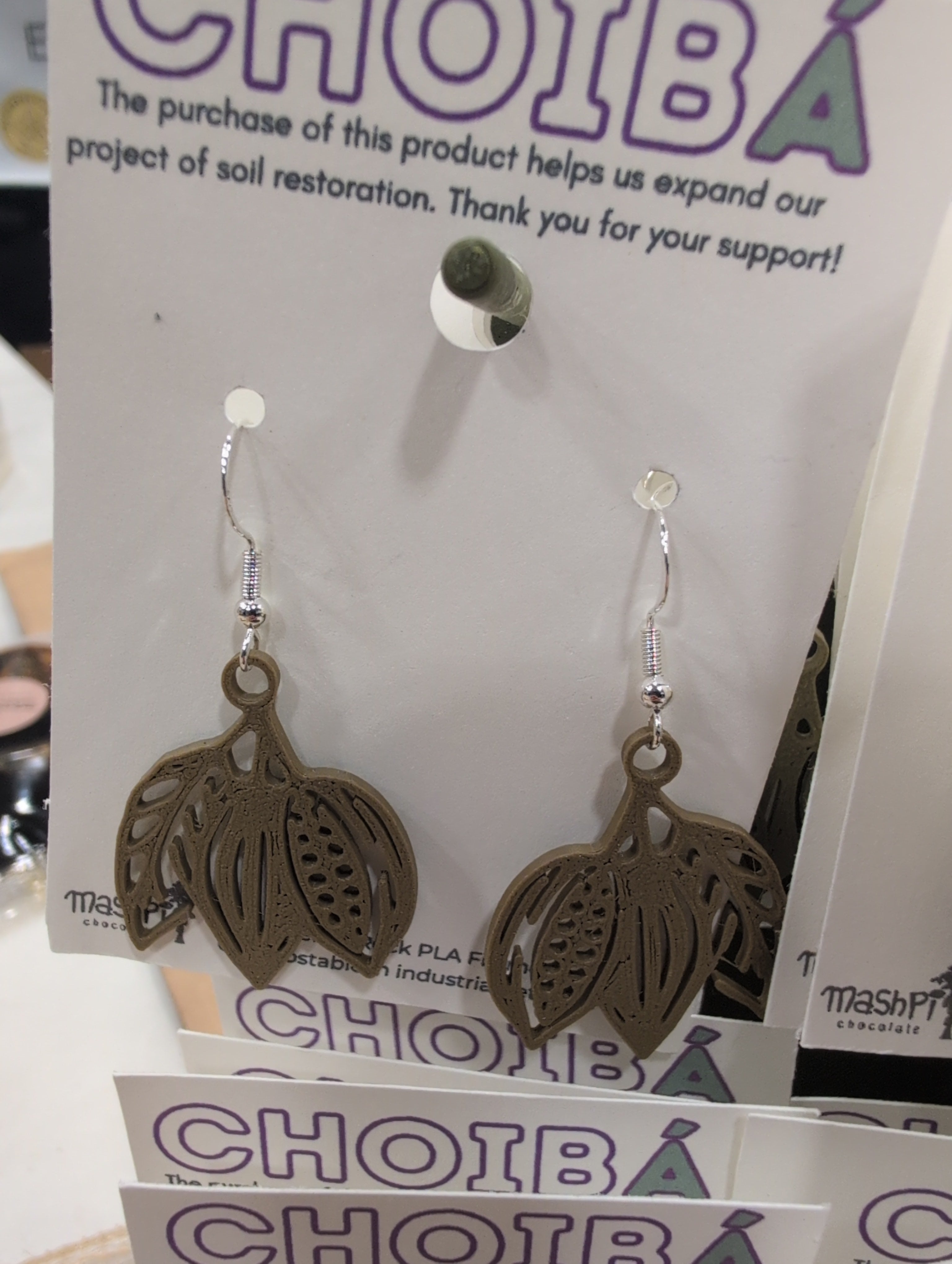 brown cacao shaped earrings 